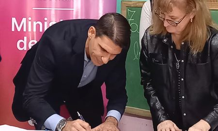 Pablo Benseñor asumió el cargo de director del Hospital Vera Candioti de Santa Fe. Pablo Benseñor asumió el cargo de director del Hospital Vera Candioti de Santa Fe.