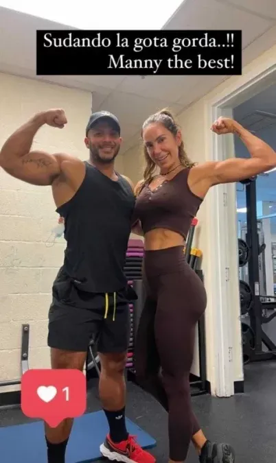 Natalia Streignard, madre de familia y chica fitness.