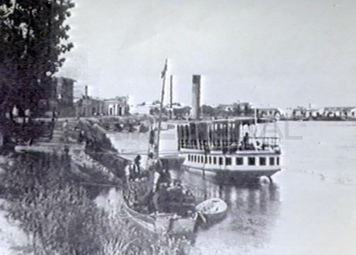 Este tipo de embarcaciones navegaban el riacho Santa Fe a finales del siglo XIX. Este tipo de embarcaciones navegaban el riacho Santa Fe a finales del siglo XIX.