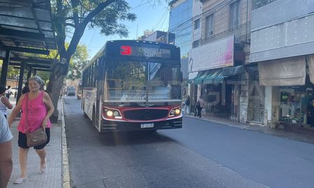 Hace poco más de 30 días, las empresas de colectivos que operan en la ciudad de Santa Fe presentaron ante la Municipalidad un estudio de costos del servicio acompañado de un pedido de incremento del boleto. Hace poco más de 30 días, las empresas de colectivos que operan en la ciudad de Santa Fe presentaron ante la Municipalidad un estudio de costos del servicio acompañado de un pedido de incremento del boleto.
