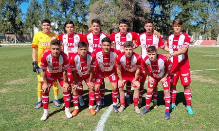 La Reserva de Unión ganó 2-1 a su par de Patronato este domingo en el predio de la Tatenguita por la fecha 17 del Torneo de Reserva LPF. La Reserva de Unión ganó 2-1 a su par de Patronato este domingo en el predio de la Tatenguita por la fecha 17 del Torneo de Reserva LPF.