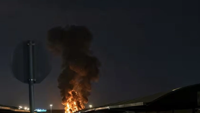 Kuwait: drones y misiles atacaron el aeropuerto y provocaron un incendio