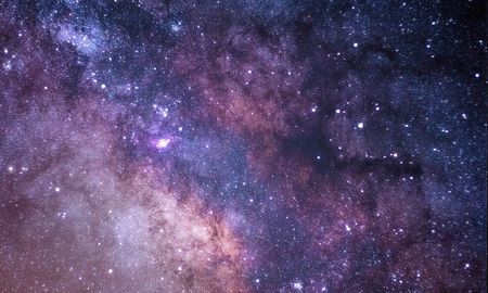 Nuevas observaciones astronómicas estimaron y confirmaron que el Universo tiene una edad de 13.770 millones de años. Nuevas observaciones astronómicas estimaron y confirmaron que el Universo tiene una edad de 13.770 millones de años.