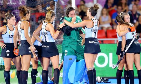 En su último partido con Las Leonas, la histórica Belén Succi fue elegida la mejor arquera del Mundial. En su último partido con Las Leonas, la histórica Belén Succi fue elegida la mejor arquera del Mundial.