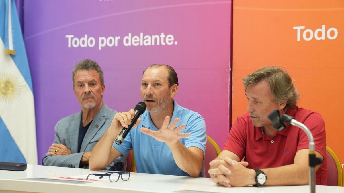 La histórica Santa Fe-Rosario de ciclismo vuelve el domingo y habrá un amplio operativo para asegurar el tránsito