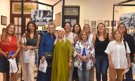 “Mujeres en Red”, una iniciativa destinada a potenciar el liderazgo de las mujeres en la región. “Mujeres en Red”, una iniciativa destinada a potenciar el liderazgo de las mujeres en la región.