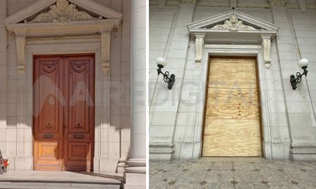 Mientras se ejecutaba la reparación, la puerta de la Legislatura fue sustituida por un tablón de madera ploteado. Mientras se ejecutaba la reparación, la puerta de la Legislatura fue sustituida por un tablón de madera ploteado.