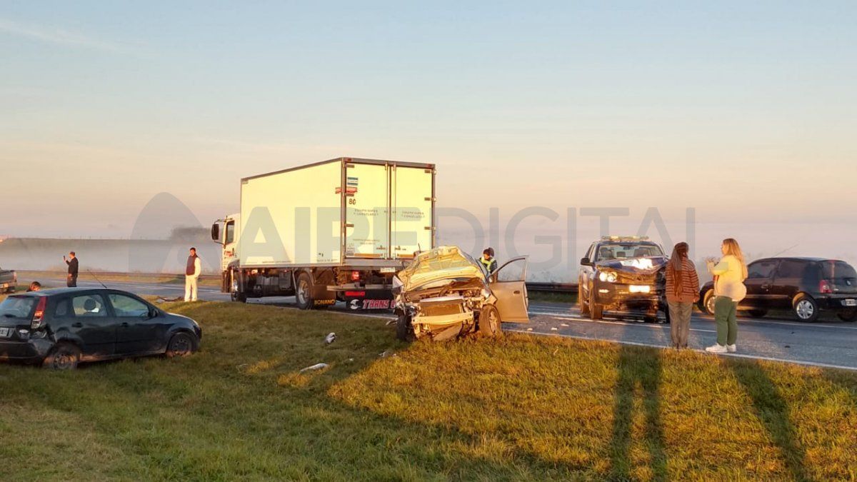 El accidente múltiple se produjo a la altura del kilómetro 147 de la autopista mano a Rosario