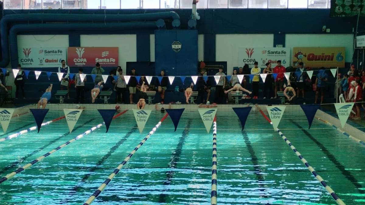 La agenda del fin de semana se completará con una nueva jornada de natación en el club Echesortu de Rosario. La agenda del fin de semana se completará con una nueva jornada de natación en el club Echesortu de Rosario.