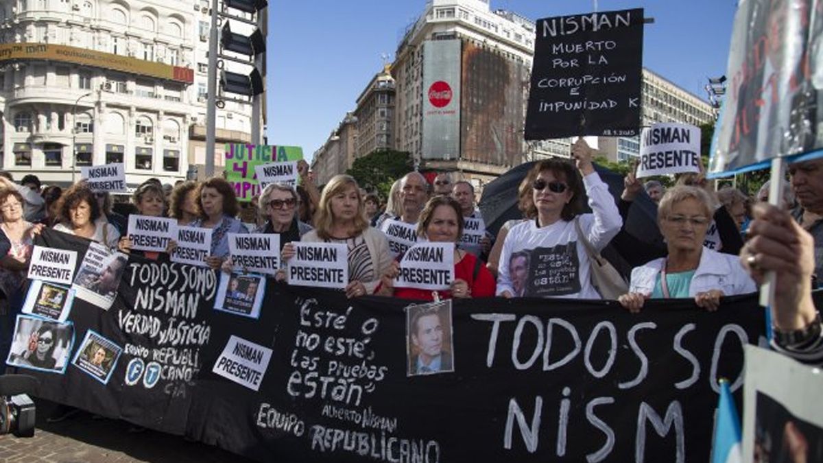 Convocan a una nueva marcha por el fiscal Nisman, pero habrá homenajes divididos