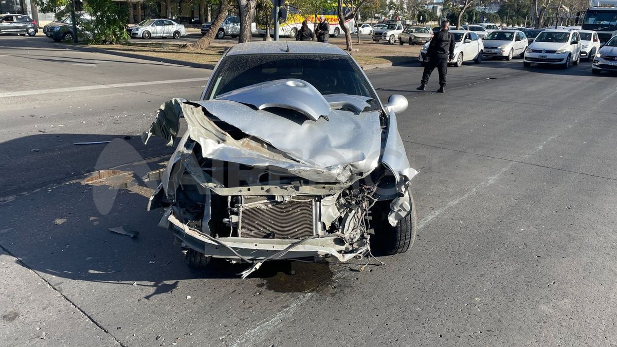 Accidente en la esquina del Cemafe.