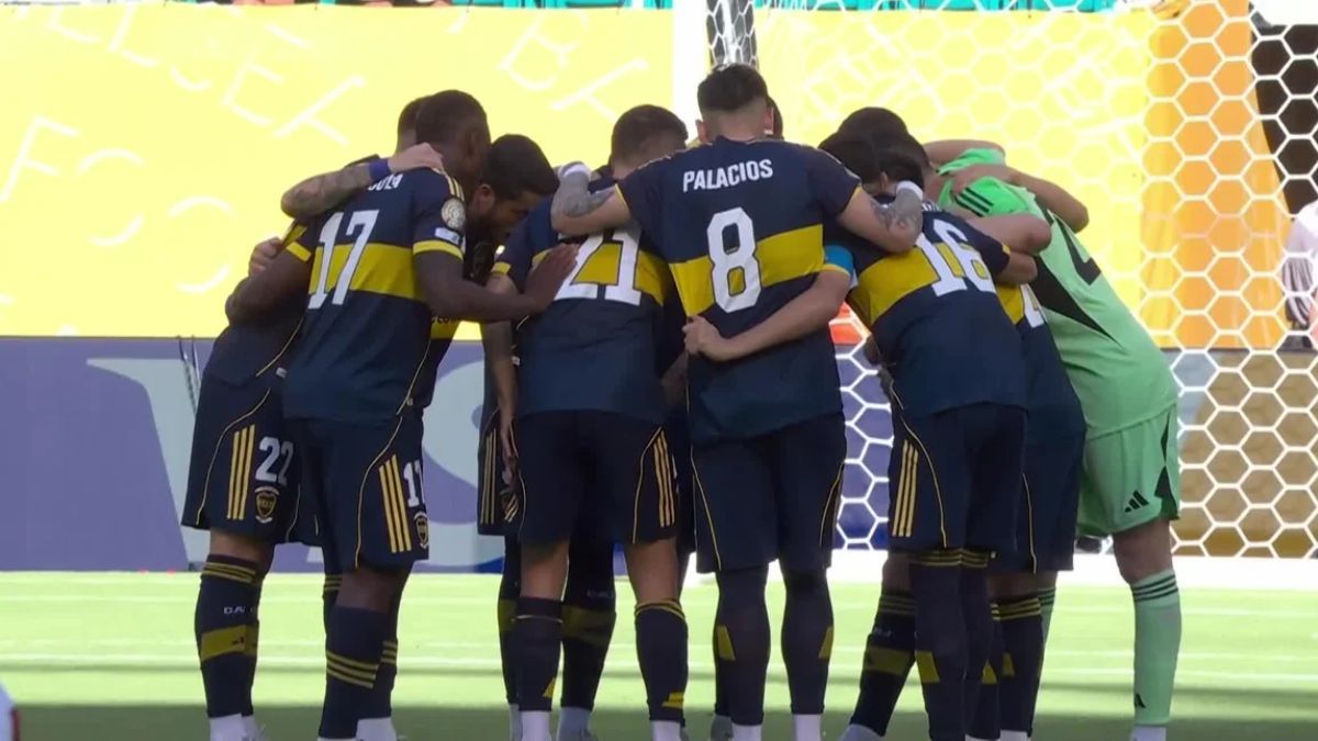 Boca ya está jugando ante Benfica en Miami.