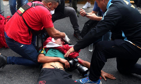 El video muestra al gendarme Guerrero disparando en línea recta hacia los manifestantes. La prueba refuerza la denuncia por lesiones graves a Pablo Grillo. El video muestra al gendarme Guerrero disparando en línea recta hacia los manifestantes. La prueba refuerza la denuncia por lesiones graves a Pablo Grillo.