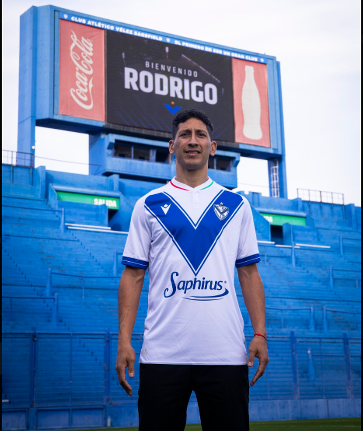 Rodrigo Aliendro firmó con Vélez hasta el 31 de diciembre de 2027. Rodrigo Aliendro firmó con Vélez hasta el 31 de diciembre de 2027.