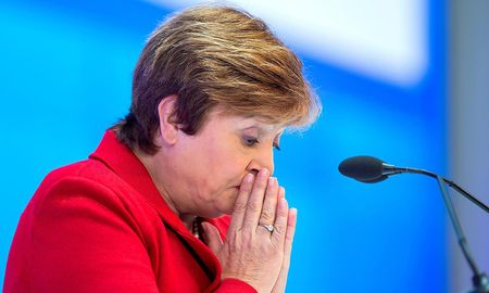 El FMI sostiene que la economía ucraniana caerá un 35% este año. El FMI sostiene que la economía ucraniana caerá un 35% este año.