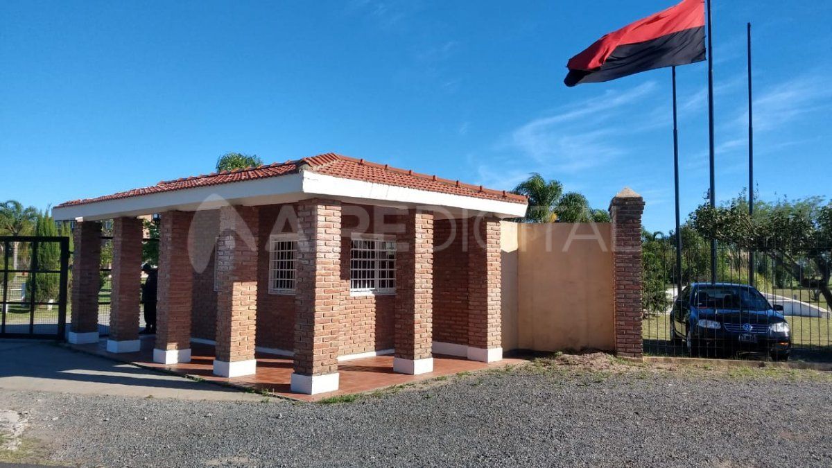 La garita del ingreso al club de Campo de Colón, donde Oscar Salas se dirigía cuando fue asesinado en la Circunvalación