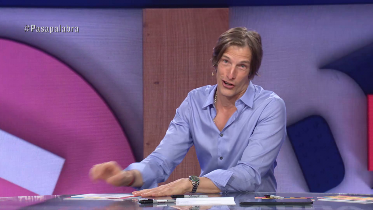 Iván de Pineda dejó el piso de Pasapalabra en pleno aire