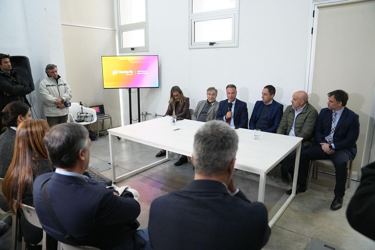 El sector privado destacó el nuevo esquema digital de factibilidades hídricas de la Provincia para impulsar inversiones y desarrollos urbanos. El sector privado destacó el nuevo esquema digital de factibilidades hídricas de la Provincia para impulsar inversiones y desarrollos urbanos.