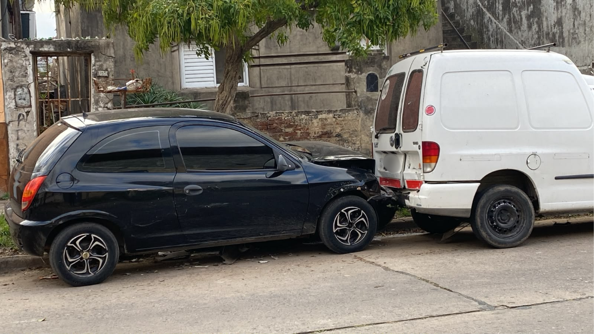 La víctima fatal fue hallado con una herida de bala dentro de un auto Suzuki Fun negro.