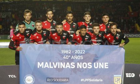 El Club Atlético Colón juega este martes por la Copa Conmebol Libertadores y Julio César Falcioni definió la lista de convocados para recibir a Peñarol de Montevideo. El Club Atlético Colón juega este martes por la Copa Conmebol Libertadores y Julio César Falcioni definió la lista de convocados para recibir a Peñarol de Montevideo.