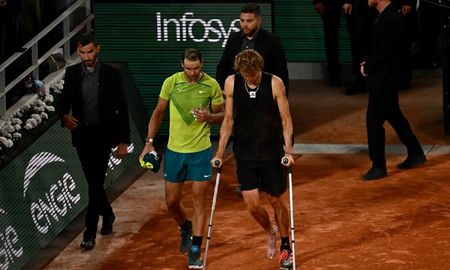 Alexander Zverev se lesionó y Rafael Nadal avanzó a la final de Roland Garros, donde enfrentará a Casper Ruud o Marin Cilic. Alexander Zverev se lesionó y Rafael Nadal avanzó a la final de Roland Garros, donde enfrentará a Casper Ruud o Marin Cilic.