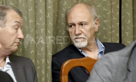 Edgardo Berli, en el centro, junto a Ricardo Fratti en una de las audiencias de la causa inundación. Edgardo Berli, en el centro, junto a Ricardo Fratti en una de las audiencias de la causa inundación.
