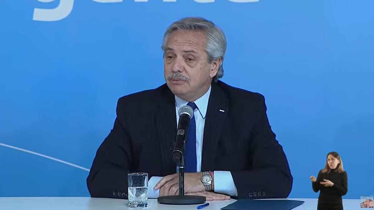 Estoy esperando que un juez llame a esos ladrones de guante blanco y les pida explicaciones por la deuda que tomaron en nombre de la Argentina