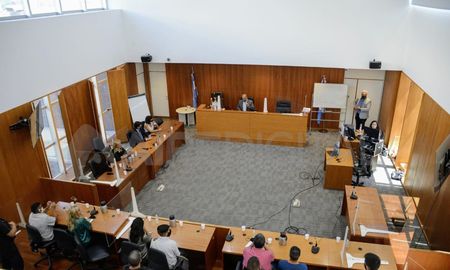 El fallo fue dado a conocer en el Centro de Justicia penal cerca del mediodía. El fallo fue dado a conocer en el Centro de Justicia penal cerca del mediodía.