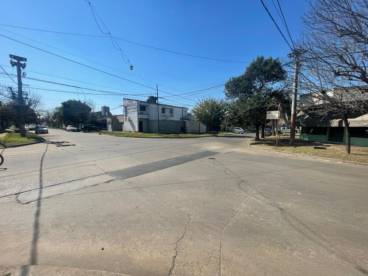 En barrio Mayoraz están preocupados por los reiterados robos y entraderas. En barrio Mayoraz están preocupados por los reiterados robos y entraderas.