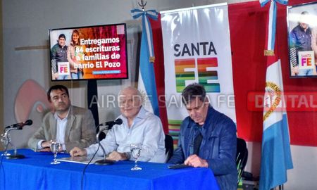 el gobierno otorgo 84 escrituras a familias de barrio el pozo el gobierno otorgo 84 escrituras a familias de barrio el pozo