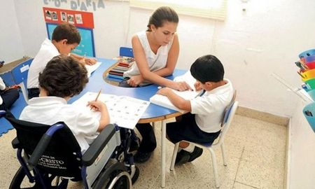 “Como cada vez hay más niños que se integran al sistema educativo, el recurso humano no es suficiente, apuntó Claudio González Viescas. “Como cada vez hay más niños que se integran al sistema educativo, el recurso humano no es suficiente, apuntó Claudio González Viescas.