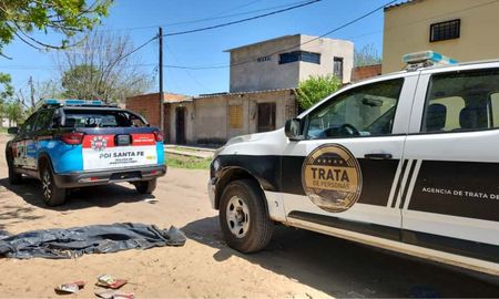La PDI y la División de Trata de Personas participaron del operativo en barrio Abasto. La PDI y la División de Trata de Personas participaron del operativo en barrio Abasto.