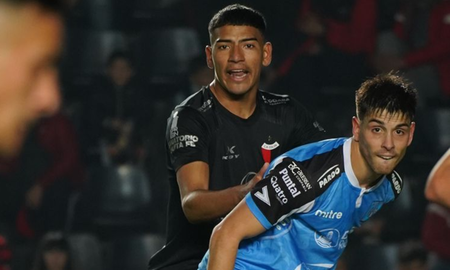 Ignacio Abraham, futbolista de Estudiantes de Río Cuarto, jugará la Copa del Rey para la Selección de Siria. Ignacio Abraham, futbolista de Estudiantes de Río Cuarto, jugará la Copa del Rey para la Selección de Siria.