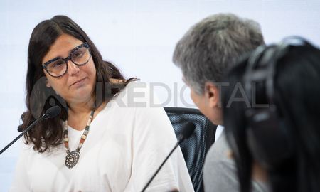La ministra de Igualdad, Género y Diversidad de Santa Fe, Florencia Marinaro visitó el estudio de AIRE. La ministra de Igualdad, Género y Diversidad de Santa Fe, Florencia Marinaro visitó el estudio de AIRE.