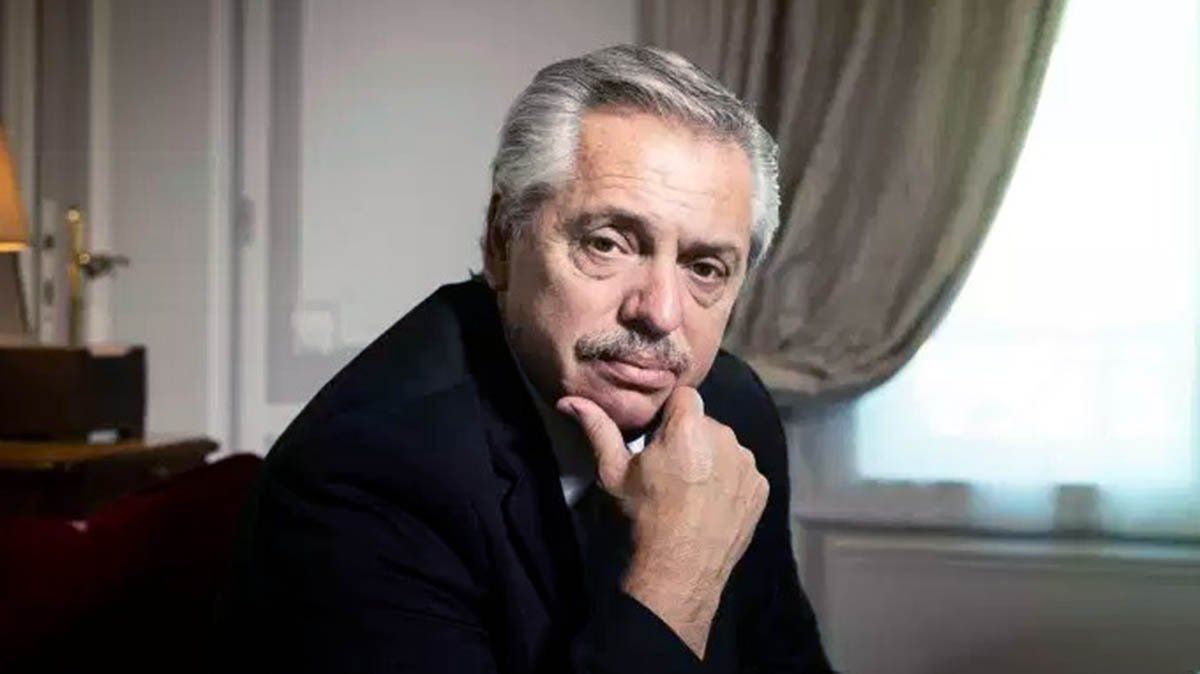 Alberto Fern&aacute;ndez