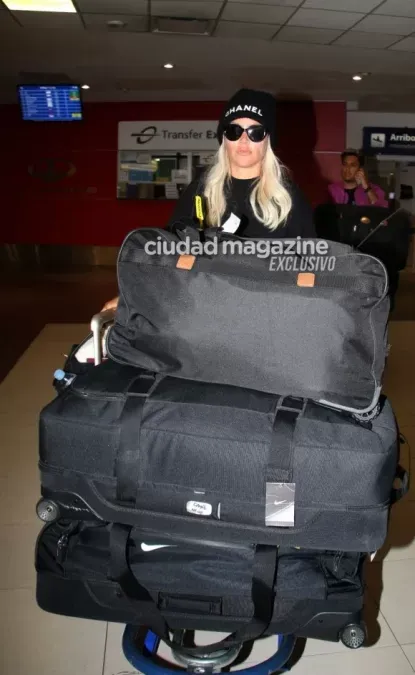 Wanda Nara se trajo la mitad de su vestidor. (Foto: CIUDAD MAGAZINE)