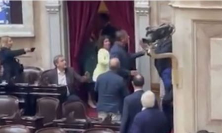 Lo que pasó hoy no lo vi nunca, aseguró el presidente de la Cámara baja, Martín Menem. Lo que pasó hoy no lo vi nunca, aseguró el presidente de la Cámara baja, Martín Menem.