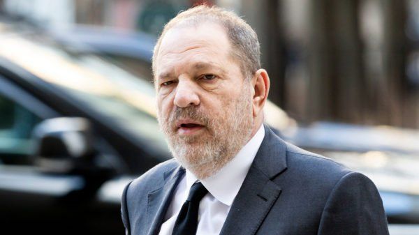 Estrenan documental sobre los abusos sexuales de Harvey Weinstein