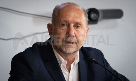 Altas fuentes del gobierno de la provincia de Santa Fe, confirmaron a AIRE que Omar Perotti no asistirá a la Casa Rosada. Tampoco habrá manifestaciones públicas al respecto. Altas fuentes del gobierno de la provincia de Santa Fe, confirmaron a AIRE que Omar Perotti no asistirá a la Casa Rosada. Tampoco habrá manifestaciones públicas al respecto.