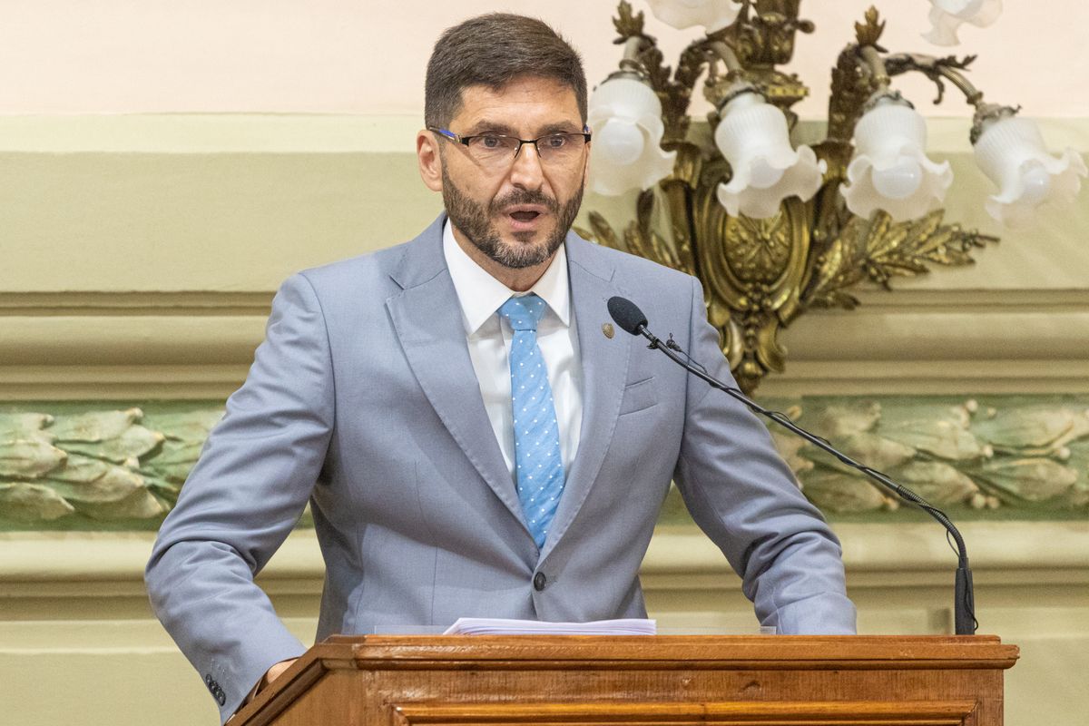 Maximiliano Pullaro encabeza la apertura de sesiones ordinarias en la Legislatura de la provincia de Santa Fe.