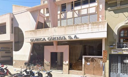 De acuerdo con la fiscalía, los directivos de la clínica habrían utilizado datos personales de afiliados que nunca se atendieron en el establecimiento, ubicado en Pueyrredón 840 de Pergamino De acuerdo con la fiscalía, los directivos de la clínica habrían utilizado datos personales de afiliados que nunca se atendieron en el establecimiento, ubicado en Pueyrredón 840 de Pergamino