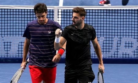 El marplatense comenzó con el pie derecho junto al español Granollers en el Masters de Londres. El marplatense comenzó con el pie derecho junto al español Granollers en el Masters de Londres.