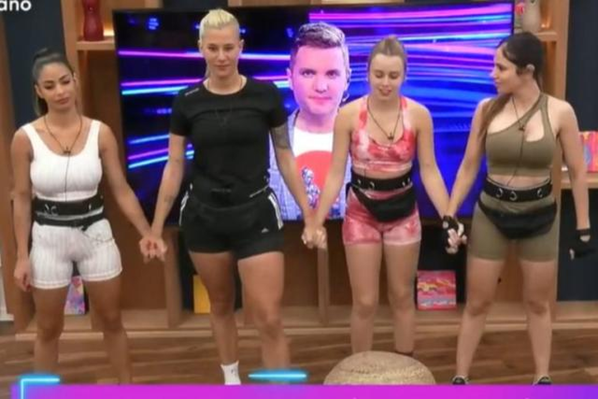 La primera instancia se jugó durante la tarde, esta parte del desafío dejó a cuatro finalistas en Romina, Daniela, Lucila y Coti.