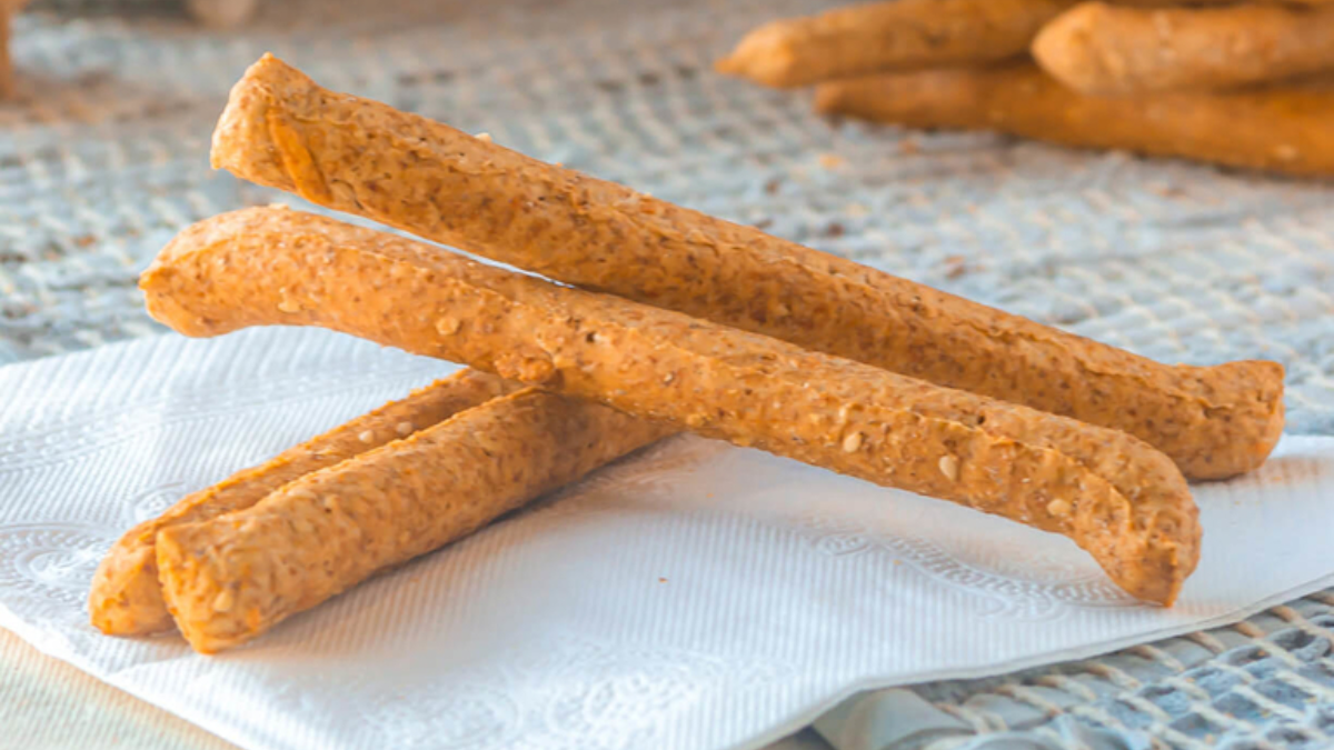 Los grisines de queso y semillas son ideales para hacer y compartir junto a la familia. Los grisines de queso y semillas son ideales para hacer y compartir junto a la familia.