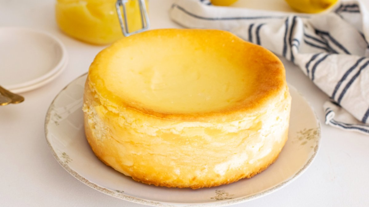 La receta para hacer pastel de queso y limón en 3 pasos