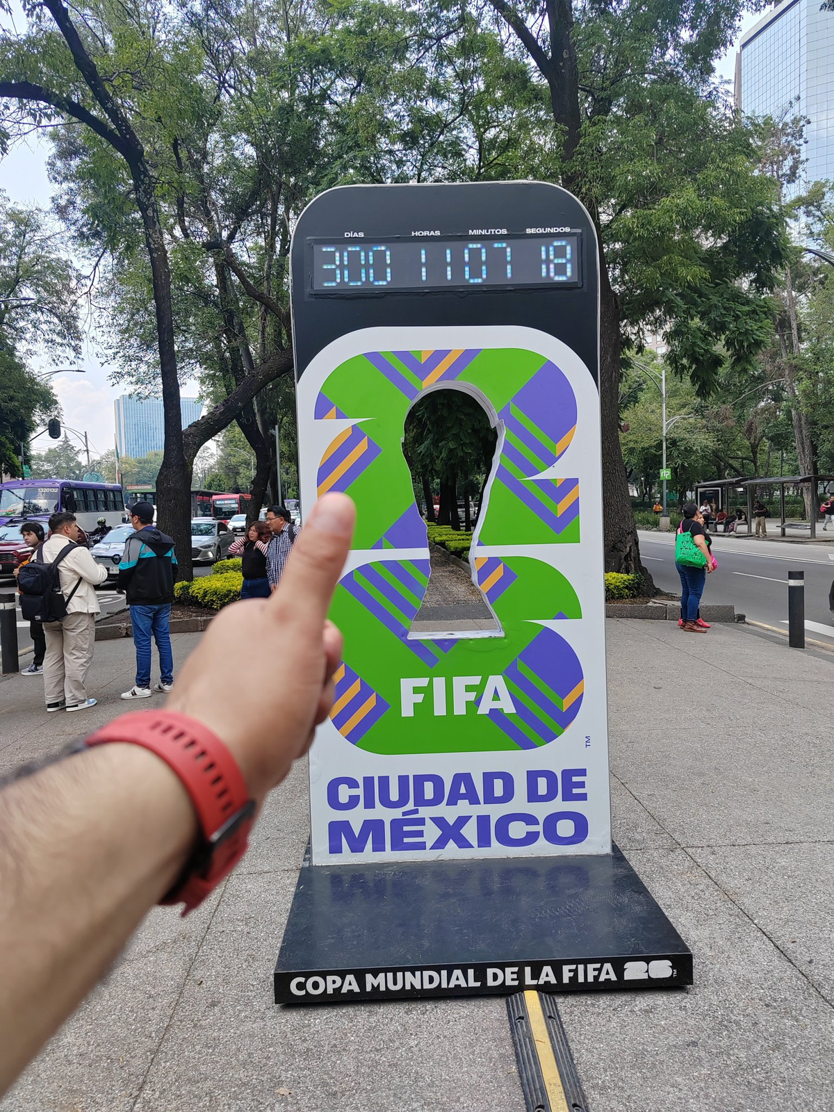 Cuenta regresiva: faltan 300 días para el Mundial de 2026 de Estados Unidos, México y Canadá. Cuenta regresiva: faltan 300 días para el Mundial de 2026 de Estados Unidos, México y Canadá.