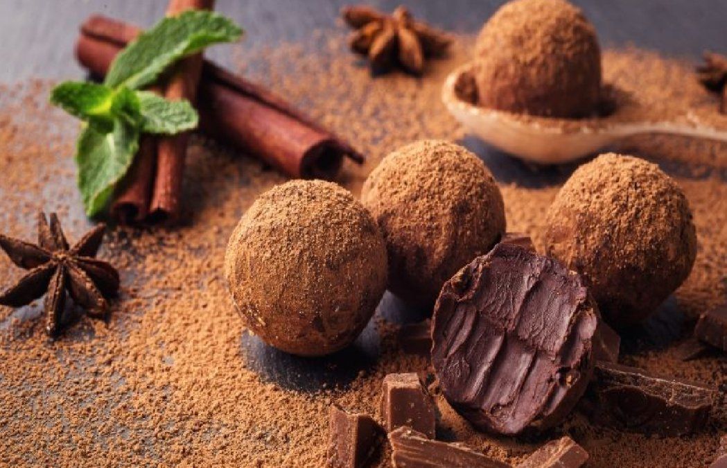 Aprende a preparar trufas al vino tinto con esta receta