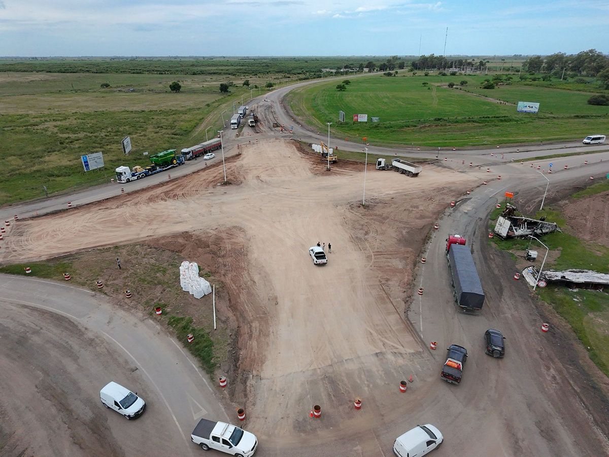 As&iacute; avanza la constucci&oacute;n de la rotonda en Arruf&oacute;, sobre el cruce de rutas 34 y 39.