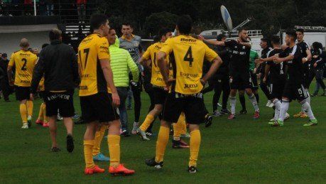 El fallo sobre los incidentes en Riestra y “Comu” saldrá mañana