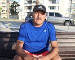 Leopoldo Luque mejora y los médicos evalúan retirarle el respirador artificial para despertarlo.